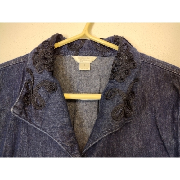 Christopher & Banks vintage dark blue blouse with raised trim details - Picture 3 of 12